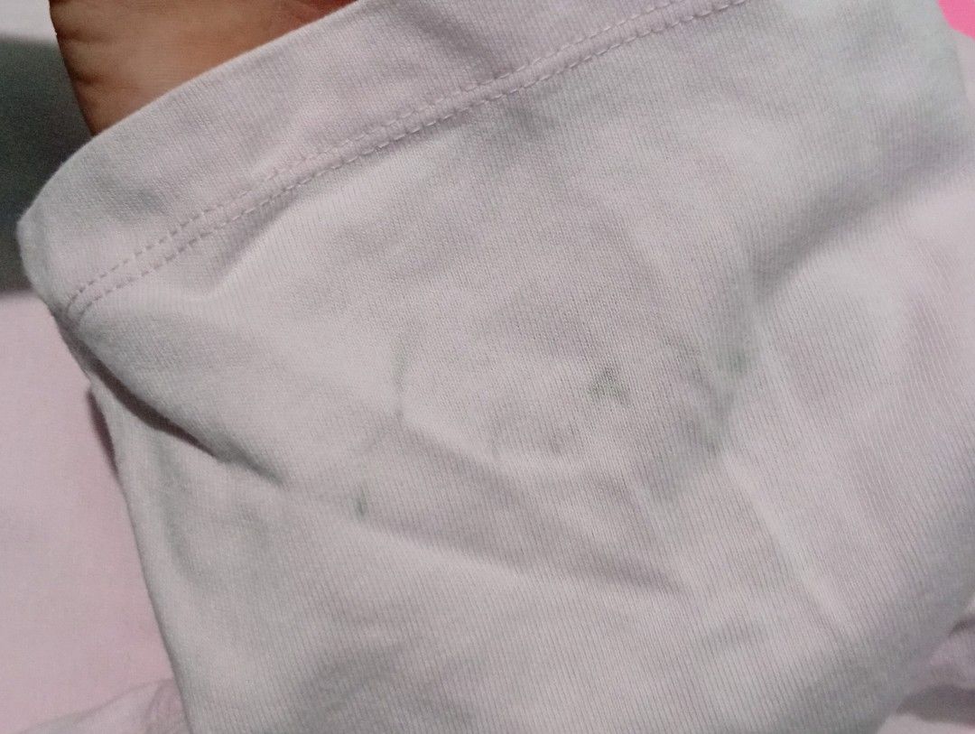NIKE SWOOSH CROPPED SHIRT (Category: Tshirts & Polo Shirts ) located in Mauban. Submitted by vselection (Listing ID 1470770088, Image 3). Description: DM FOR MORE DETAILS!.