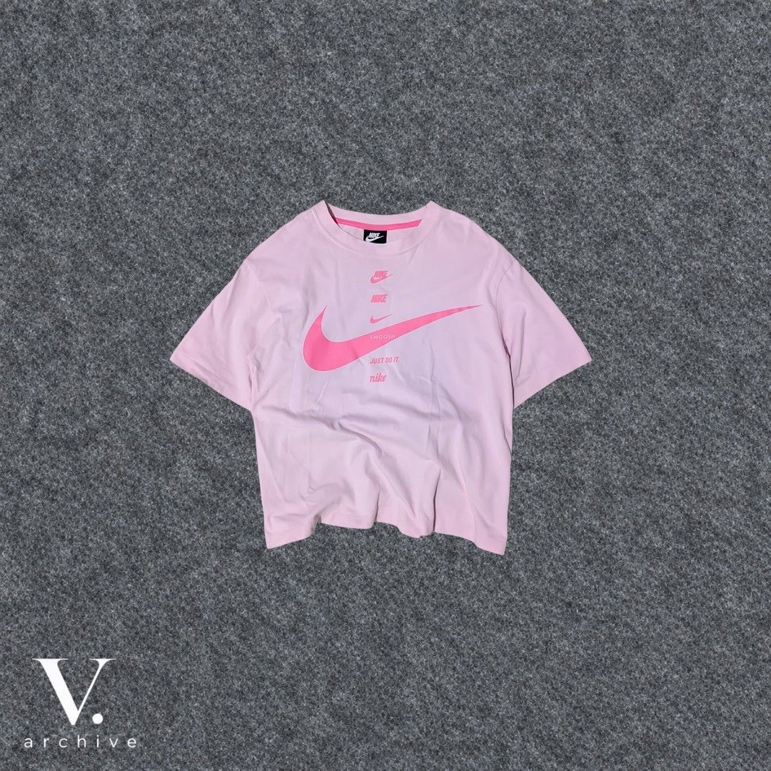 NIKE SWOOSH CROPPED SHIRT (Category: Tshirts & Polo Shirts ) located in Mauban. Submitted by vselection (Listing ID 1470770088, Image 1). Description: DM FOR MORE DETAILS!.