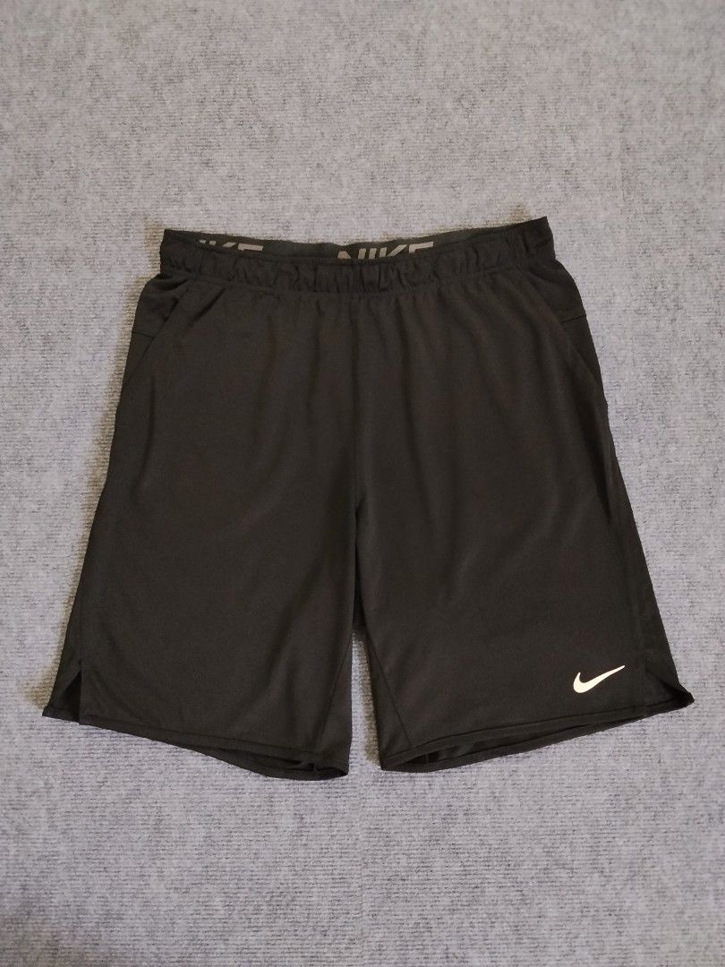 NIKE ULINED KNIT RUNNING SHORTS (Category: Shorts) located in Kalibo. Submitted by ionsthrift (Listing ID 1470896487, Image 2). Description: 📌Ugaliing mag basa palagi, pra iwas tanong o aberya. 📌Wag na mag offer kng hndi nman kayang panindigan or bibilhin. Dahil once na nag offer ka dpat sure ka. 📌Please, manage your expectation nlng, halos lahat po ng items ay galing ukay, denedeclare ko nman pag my issue, pro pasensya na pag meron akong di n