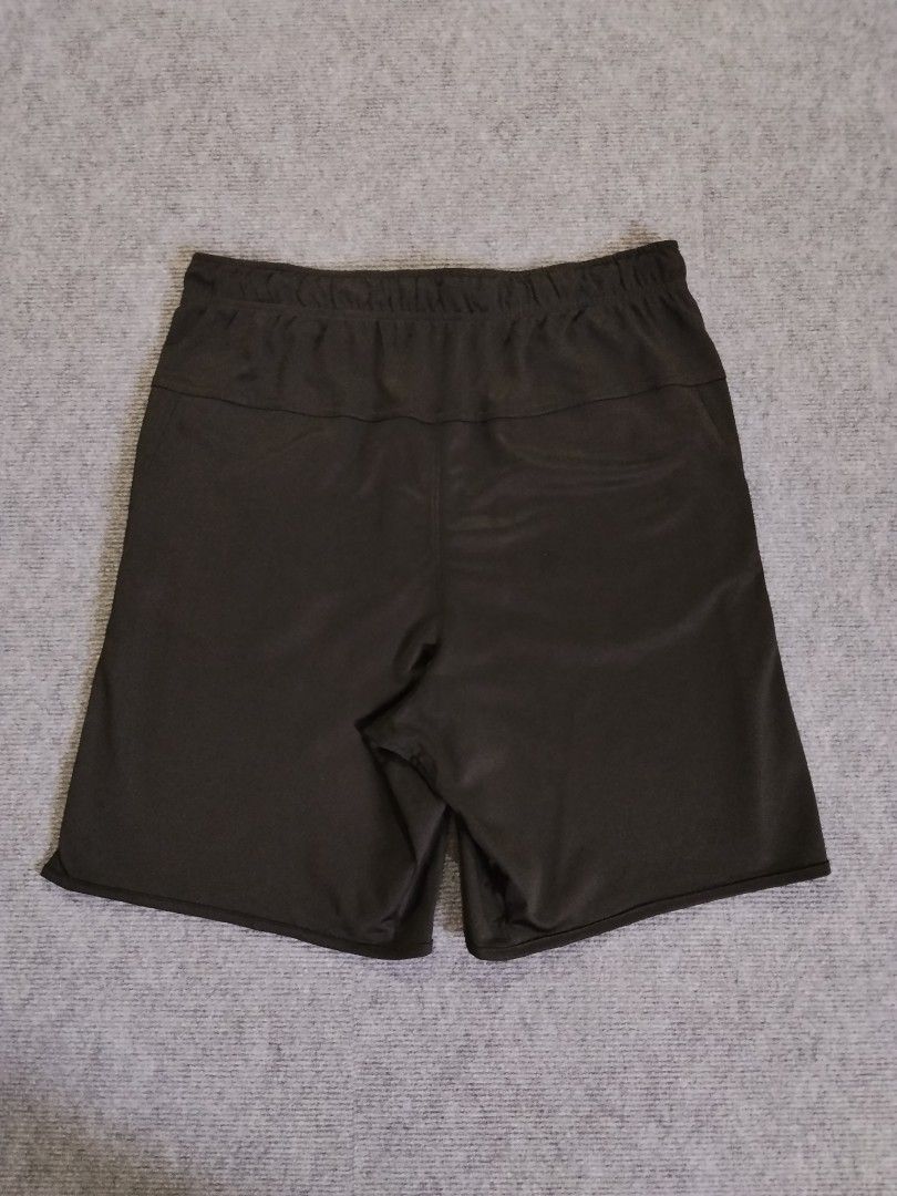 NIKE ULINED KNIT RUNNING SHORTS (Category: Shorts) located in Kalibo. Submitted by ionsthrift (Listing ID 1470896487, Image 3). Description: 📌Ugaliing mag basa palagi, pra iwas tanong o aberya. 📌Wag na mag offer kng hndi nman kayang panindigan or bibilhin. Dahil once na nag offer ka dpat sure ka. 📌Please, manage your expectation nlng, halos lahat po ng items ay galing ukay, denedeclare ko nman pag my issue, pro pasensya na pag meron akong di n