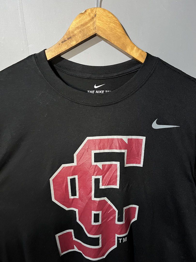 Nike USC Dri-fit Long sleeve (Category: Tshirts & Polo Shirts ) located in San Mateo. Submitted by street_rev (Listing ID 1470756042, Image 2). Description: 28 x 21.5.