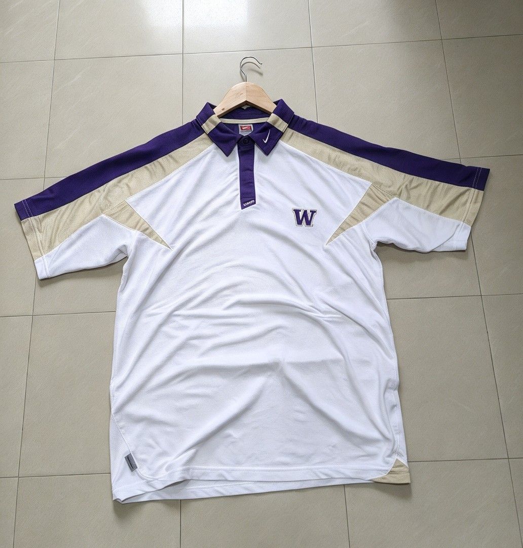 Nike vintage washington Polo (Category: Tshirts & Polo Shirts ) located in Cavite. Submitted by behindourstyle (Listing ID 1470872592, Image 2). Description: 1,499 free ship 🔥 No issue authentic size XL to xxl 24x30 Imus cavite.