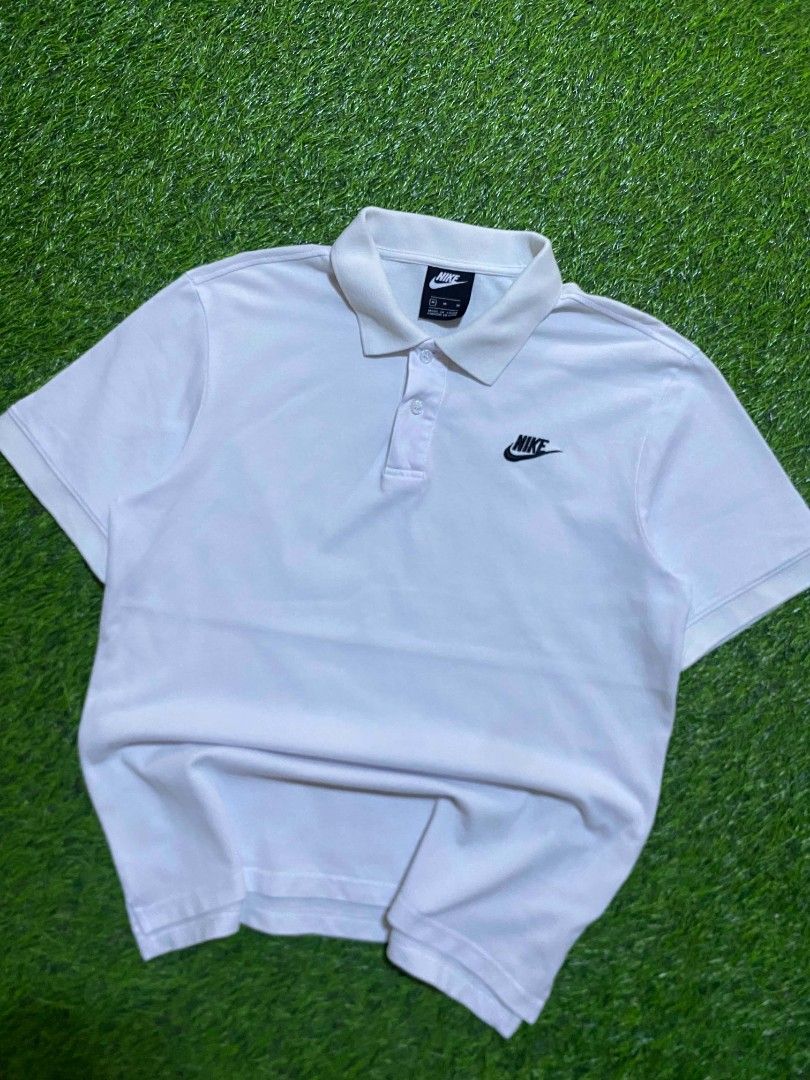Nike White Polo Shirt (Category: Tshirts & Polo Shirts ) located in Manila. Submitted by franzenbal30332 (Listing ID 1470879540, Image 2). Description: NIKE POLO SIZE L WIDTH - 20 LENGTH - 27 COLOR RATE 9.5 EXCELLENT CONDI NO ISSUE.