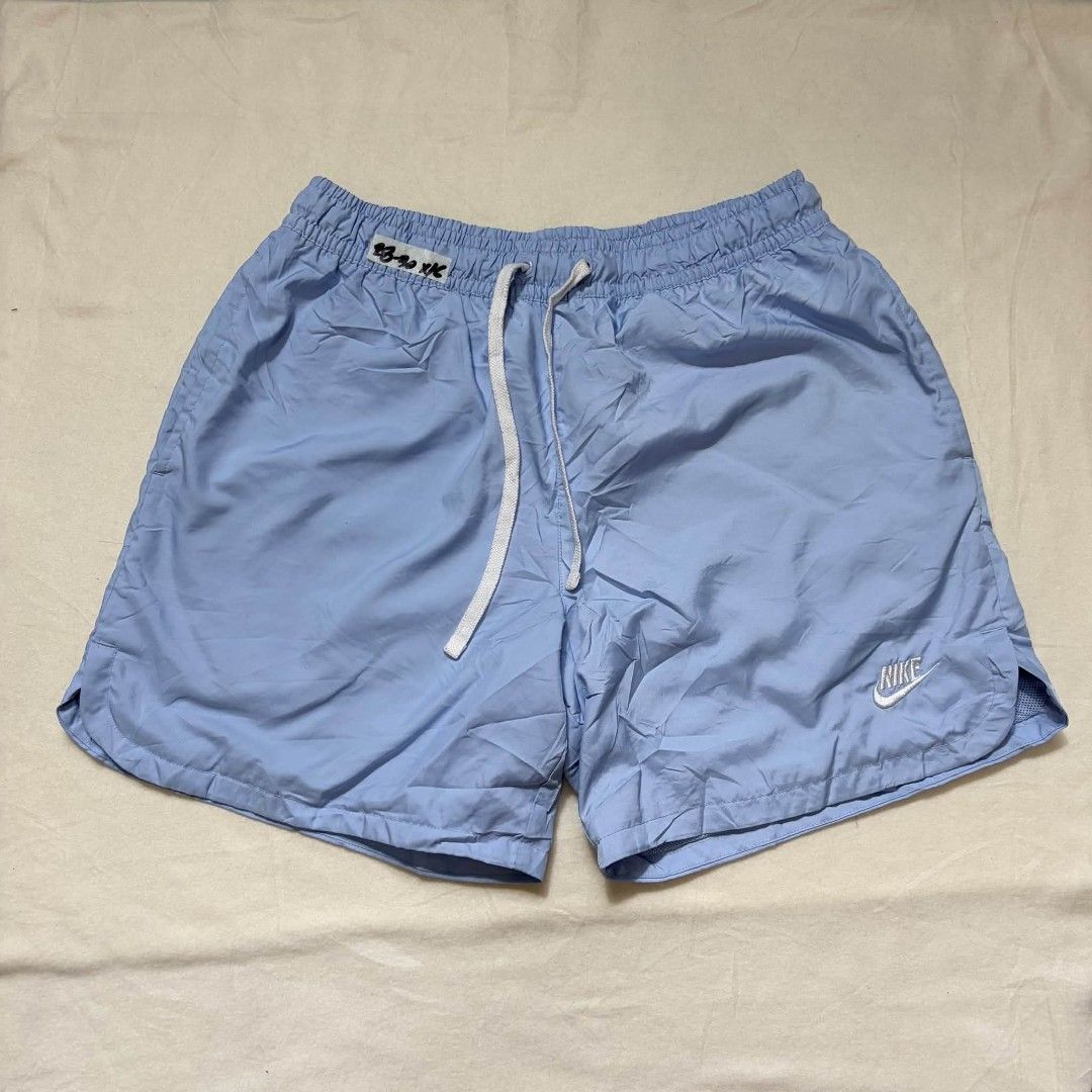 Nike Woven Above The Knee Short (Category: Shorts) located in Puerto Princesa. Submitted by dripthrift99 (Listing ID 1470772678, Image 1). Description: Nike Woven Above The Knee Short medium size 29-34 length 16 as new condition no issue loc: palawan.