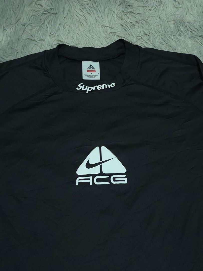 Nike x Supreme Dri-Fit (Category: Coats, Jackets and Outerwear) located in Abulug. Submitted by humanwhosellthings (Listing ID 1470800945, Image 2). Description: SUPREME x NIKE ACG DRIFIT ✅️Size: Large on tag fit to XLarge ✅️Dimes: 24W x 28L ✅Condition: Excellent - New ✅Issue: None ✅Color Rate: 9.8/10.