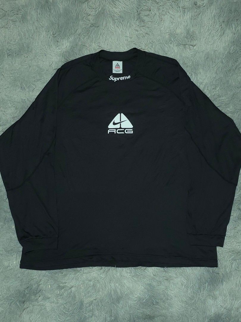 Nike x Supreme Dri-Fit (Category: Coats, Jackets and Outerwear) located in Abulug. Submitted by humanwhosellthings (Listing ID 1470800945, Image 1). Description: SUPREME x NIKE ACG DRIFIT ✅️Size: Large on tag fit to XLarge ✅️Dimes: 24W x 28L ✅Condition: Excellent - New ✅Issue: None ✅Color Rate: 9.8/10.