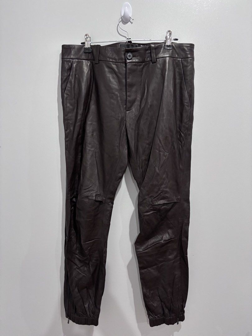 Nili Lotan Lambskin Leather Pants (Category: Luxury Apparel) located in Dumaguete. Submitted by dgte.grails (Listing ID 1470850575, Image 1). Description: Nili Lotan Lambskin Leather Pants 17 on tape size 30-32 length 35 Excellent condition! no flaws 2000+sf pm.
