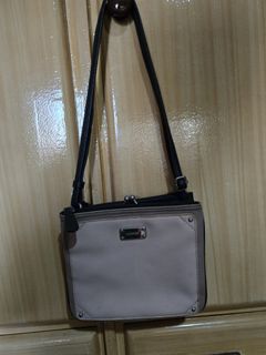 (Category: ) located in . Submitted by mycloset_2016 (Listing ID 1470768512, Image 1). Description: .