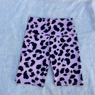 (Category: ) located in . Submitted by b.boutique (Listing ID 1470836746, Image 1). Description: .