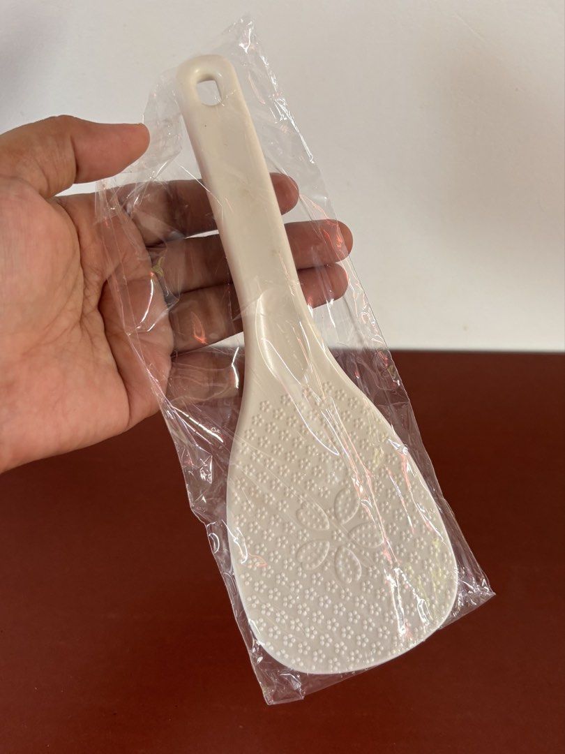 Non-stick Rice Paddle (Category: Other Kitchenware & Tableware) located in Cavite. Submitted by nanangonlineshop (Listing ID 1470780363, Image 1). Description: 📌 Non-stick Rice Paddle 🏷️ P25 ⚠️ POLICY: ❌ NO COD ✅ AS IS, WHERE IS ✅ FIRST PAY BASIS ✅ MINE NOW, PAY NOW ✅ 3-DAYS HOLD ONLY. UNPAID RESERVATIONS ARE VOIDED. 📍 Location: Cavite 👉 WE SHIP NATIONWIDE (LUZON, VISAYAS & MINDANAO) ✅ MOP: Bank Transfer (BPI) & GCash ✅ Shipping Courier: J&T 