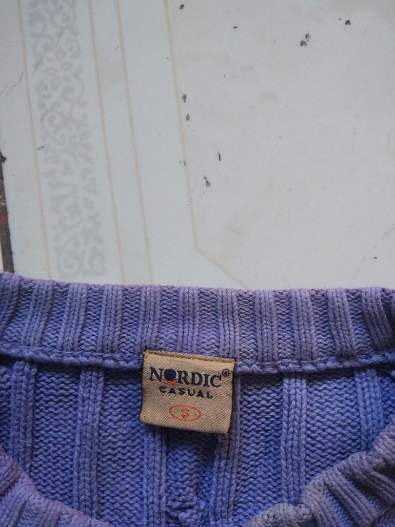 Nordic Casual Cable Knit Sweater S (Category: Coats, Jackets and Outerwear) located in Pasay City. Submitted by denimdude.ph (Listing ID 1470833404, Image 3). Description: fades, last pics.