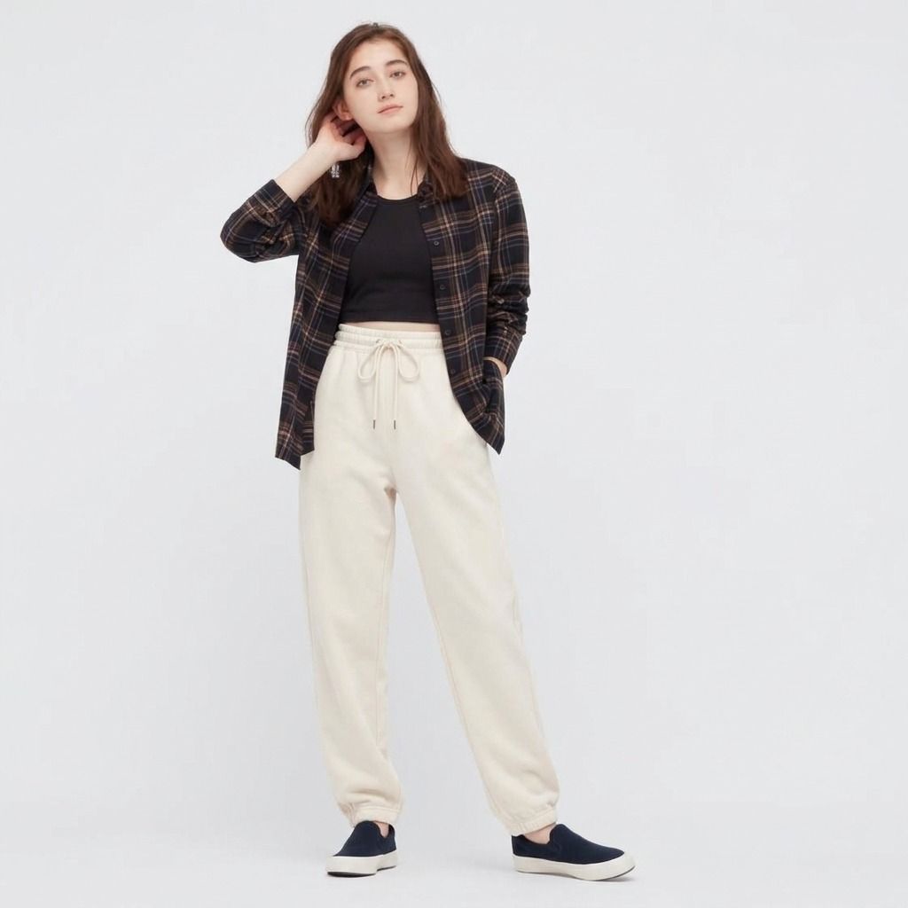 NP272-UNIQLO WOMEN'S SWEAT PANTS (Category: Other Bottoms) located in Bauang. Submitted by summercollectionfc (Listing ID 1470822607, Image 3). Description: ❗️𝘼𝙡𝙡 𝙙𝙚𝙩𝙖𝙞𝙡𝙨 𝙥𝙤𝙨𝙩𝙚𝙙❗️ ✨𝗨𝗡𝗜𝗤𝗟𝗢 𝗪𝗢𝗠𝗘𝗡'𝗦 𝗦𝗪𝗘𝗔𝗧 𝗣𝗔𝗡𝗧𝗦✨ ᴄᴏᴅᴇ: ɴᴘ-272 𝐏𝐫𝐢𝐜𝐞: 𝟑𝟖𝟖 + 𝐒𝐅 𝐨𝐧𝐥𝐲 ▪️ MEDIUM ▪️ Good as New ▪️ No issues ▪️ W 26-30" x L 38" ▪️ OFF WHITE 📍Location: LA UNION (New updated location) 📩DM for faster transaction 𝙿𝙰𝚈𝙼𝙴𝙽