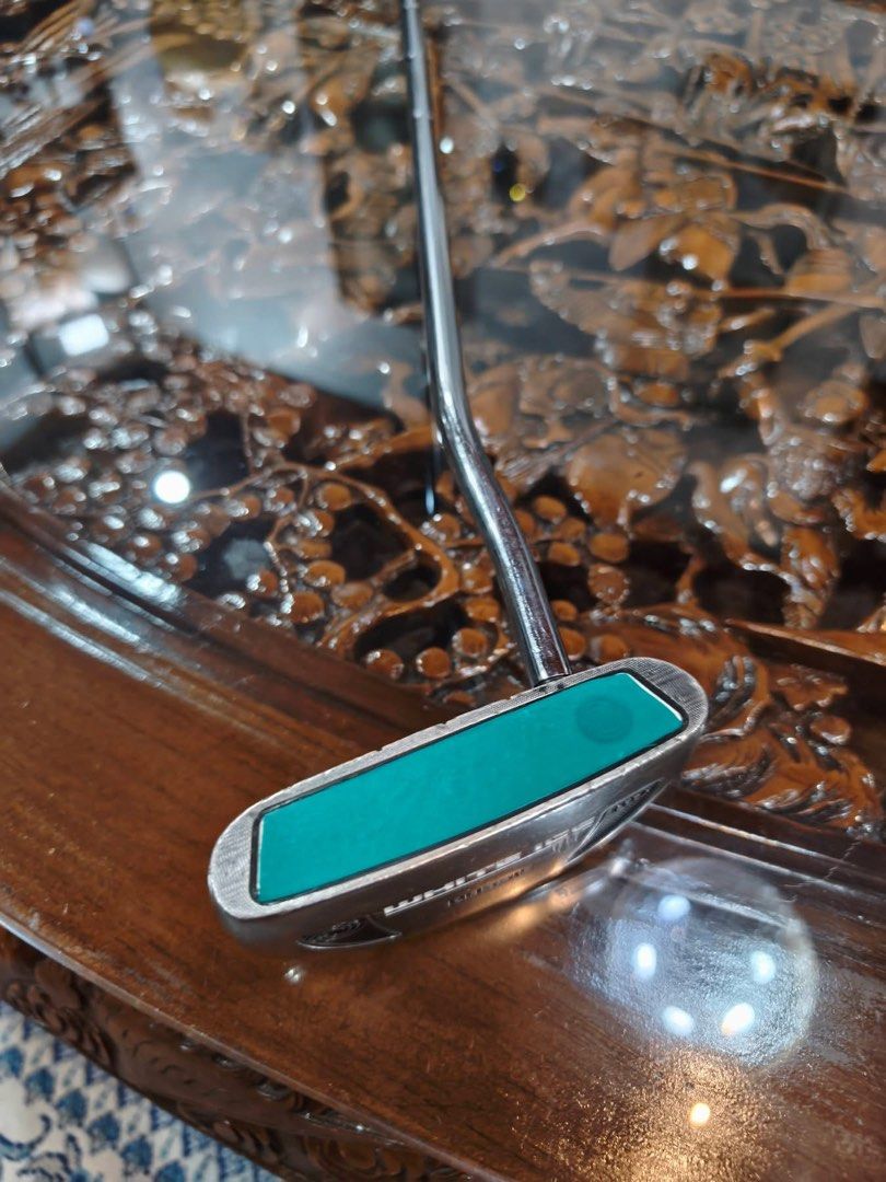 Odyssey White Ice Golf Putter (Category: Golf) located in Paranaque City. Submitted by chips24 (Listing ID 1470891401, Image 2). Description: For Sale Odyssey White Ice semi mallet L-33 inch for only 3.3k pick up Bf Paranaque free shipping within MM..
