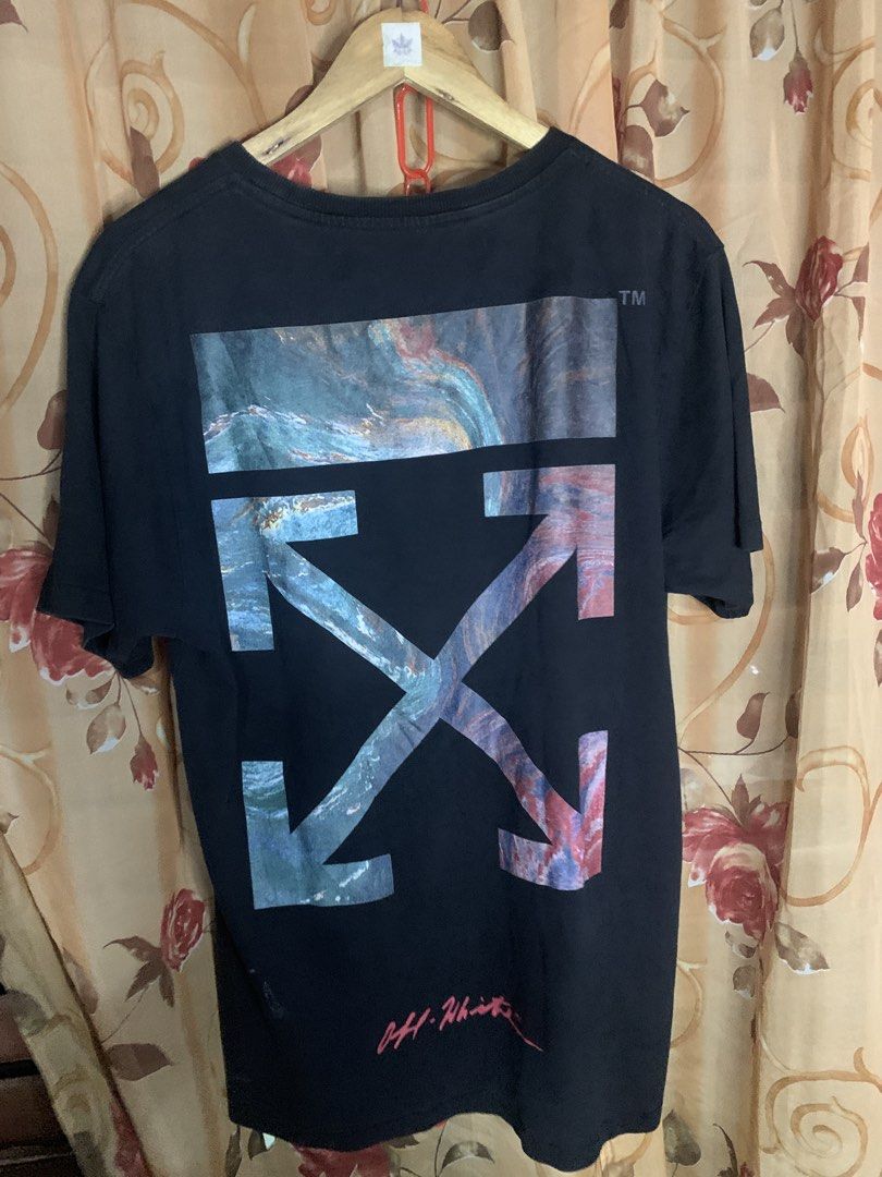 Off white (Category: Tshirts & Polo Shirts ) located in Tagum. Submitted by vincemojado_127 (Listing ID 1470900142, Image 1). Description: Condition:8.7/10 Issue: unknown white stain.