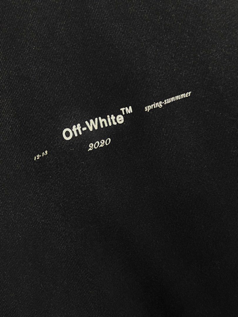 ‎“OFF WHITE” OIL CANVASS ARROW TEE (Category: Tshirts & Polo Shirts ) located in Taguig. Submitted by ldm.ph (Listing ID 1470746688, Image 2). Description: ‎(LDM-D-0248) ‎Size:ACTUAL FIT:LARGE ‎Dimensions ‎Inches width:21 ‎Inches length:27 ‎Condition: EXCELLENT ‎Color rate:9.5 ‎Flaws:❌ ‎(READY TO WEAR) .