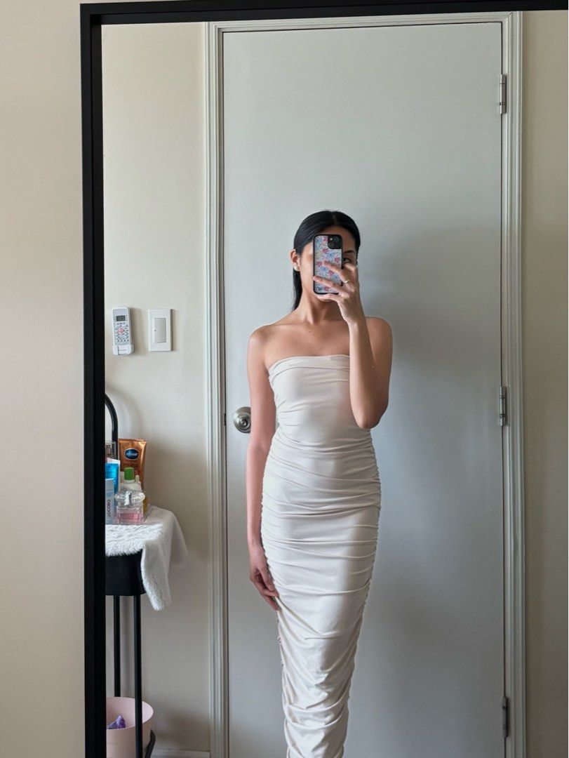 Off-White Ruched Maxi Dress (Category: Evening dresses & gowns) located in Taguig. Submitted by curatedbyk_ (Listing ID 1470860423, Image 1). Description: - Stretchable XS - S - XS on tag - Thick Fabric - Worn once * No cancellation / return due to item doesn’t fit etc. (Condition & sizing are always well informed.) * Joy reservers / offer = blocked. * All items are cleaned and ready to wear. * Lalamove shipping only / meetup. My measurements: * 