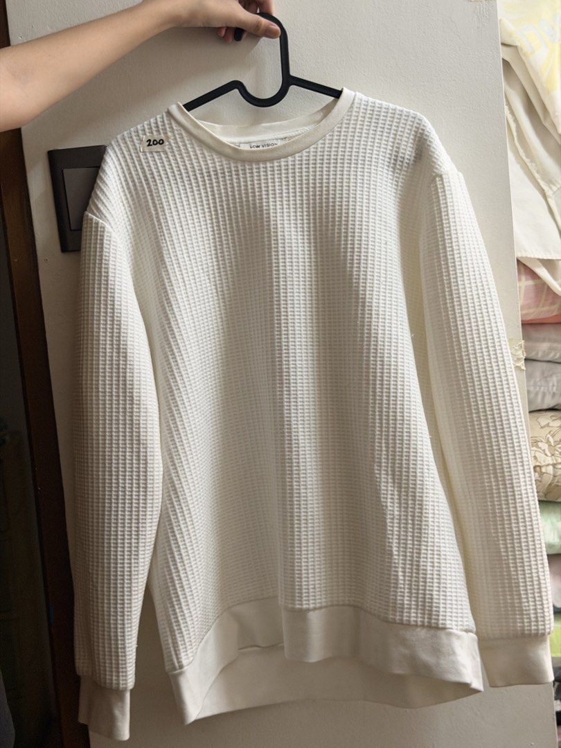 Off-White Waffle Knit Crewneck Sweatshirt (Category: Coats, Jackets and Outerwear) located in Bacoor. Submitted by aeieaa (Listing ID 1470787403, Image 1). Description: Premium textured thermal / waffle-knit fabric for a cozy look.