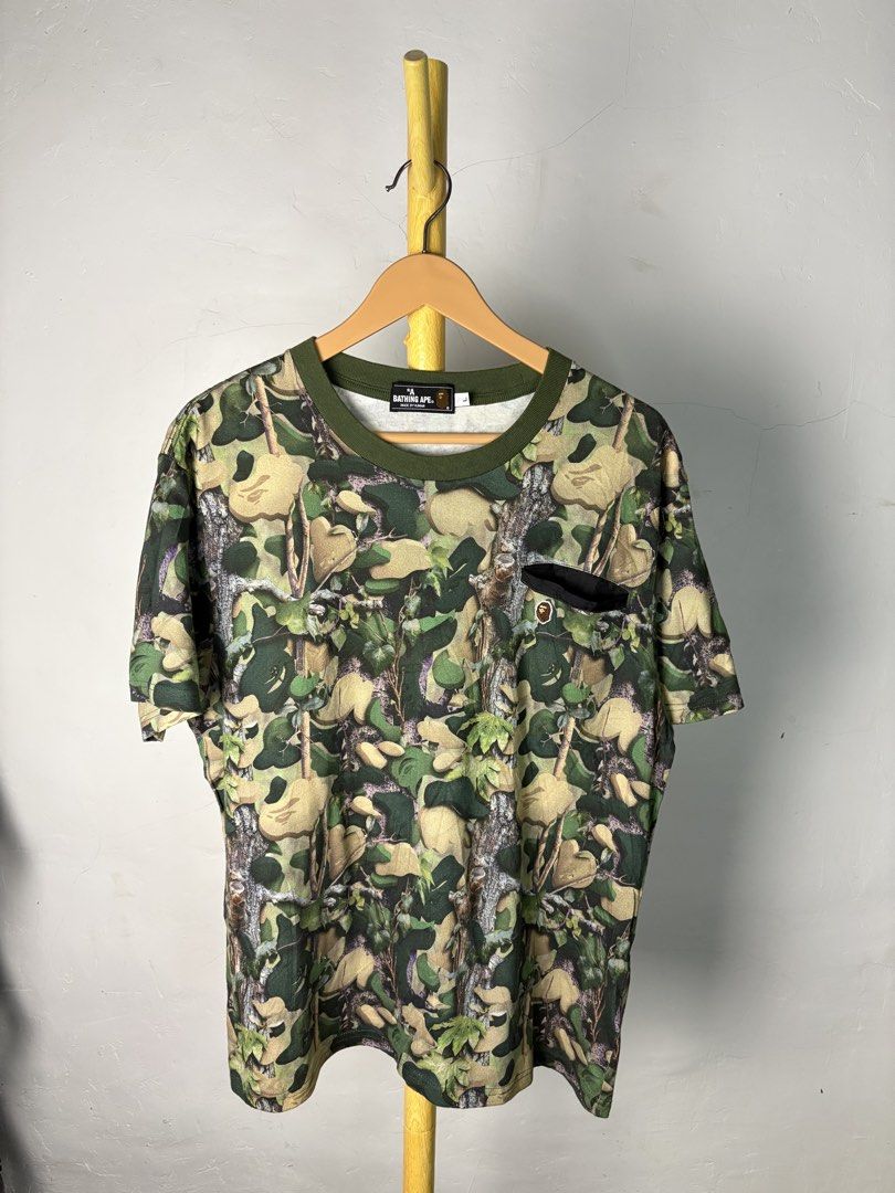 OG” Bape x Nigo ” Bape 2000’s One Point Real Tree Camo Tee (Category: Tshirts & Polo Shirts ) located in Bacolod City. Submitted by davidheyzon40257 (Listing ID 1470867989, Image 1). Description: 🟢 WTS – OG” Bape x Nigo ” Bape 2000’s One Point Real Tree Camo Tee “ Authentic “ 📏 Size: L Best fit: Medium to Semi Large 📏 Measurements: Width: 20.5 “ Length: 27 “ ✨ Condition: 9.5/10 (excellent condition) 🟩 Color Rate: 9.5/10 ⛔️ Flaw: None 📍 Bacol