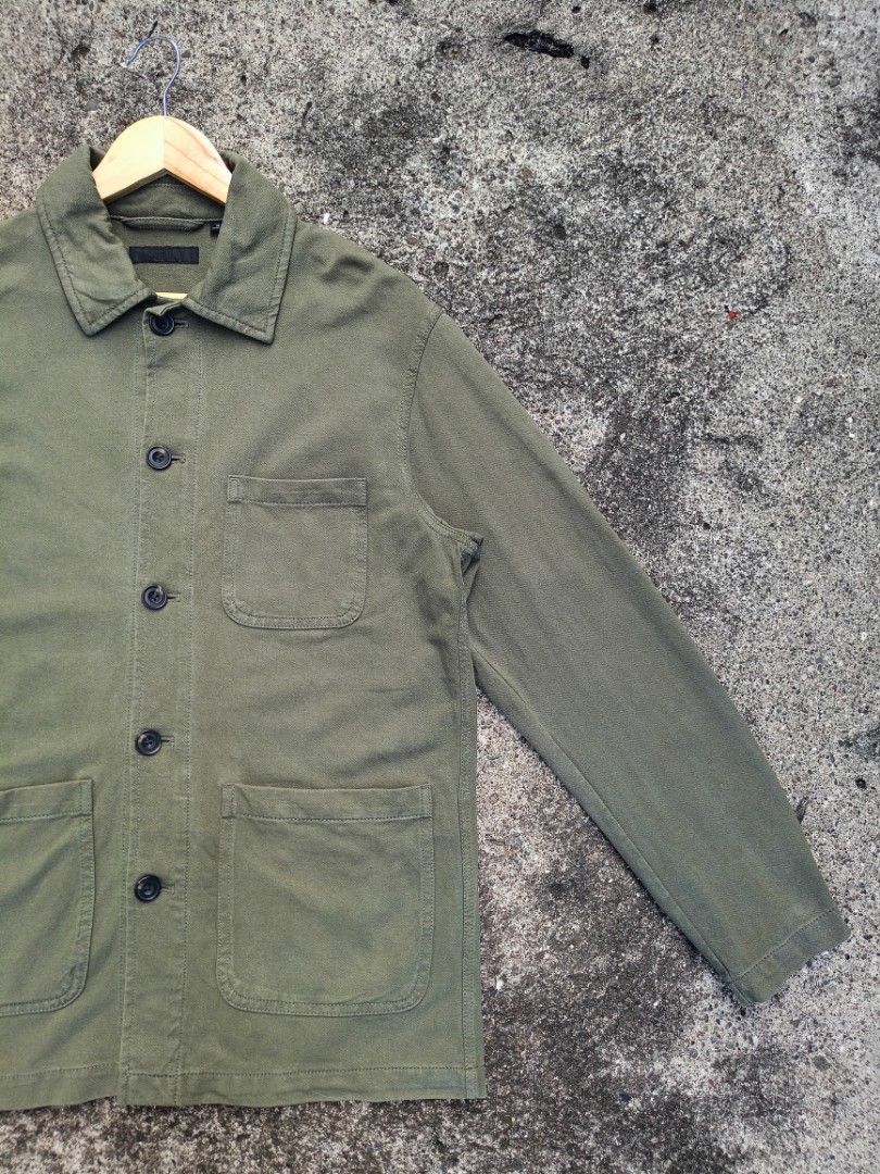 Olive green utility chore jacket size M (Category: Coats, Jackets and Outerwear) located in General Santos City (Dadiangas). Submitted by jay-fits (Listing ID 1470755732, Image 2). Description: Uniqlo Washed Jersey Work Jacket Uniqlo Washed Jersey Work Jacket Medium on tag 20.5x29 Army Green Color Rate 9/10, 🔥 Excellent Condition, No Issue Location Davao City Mine 590+Sf .