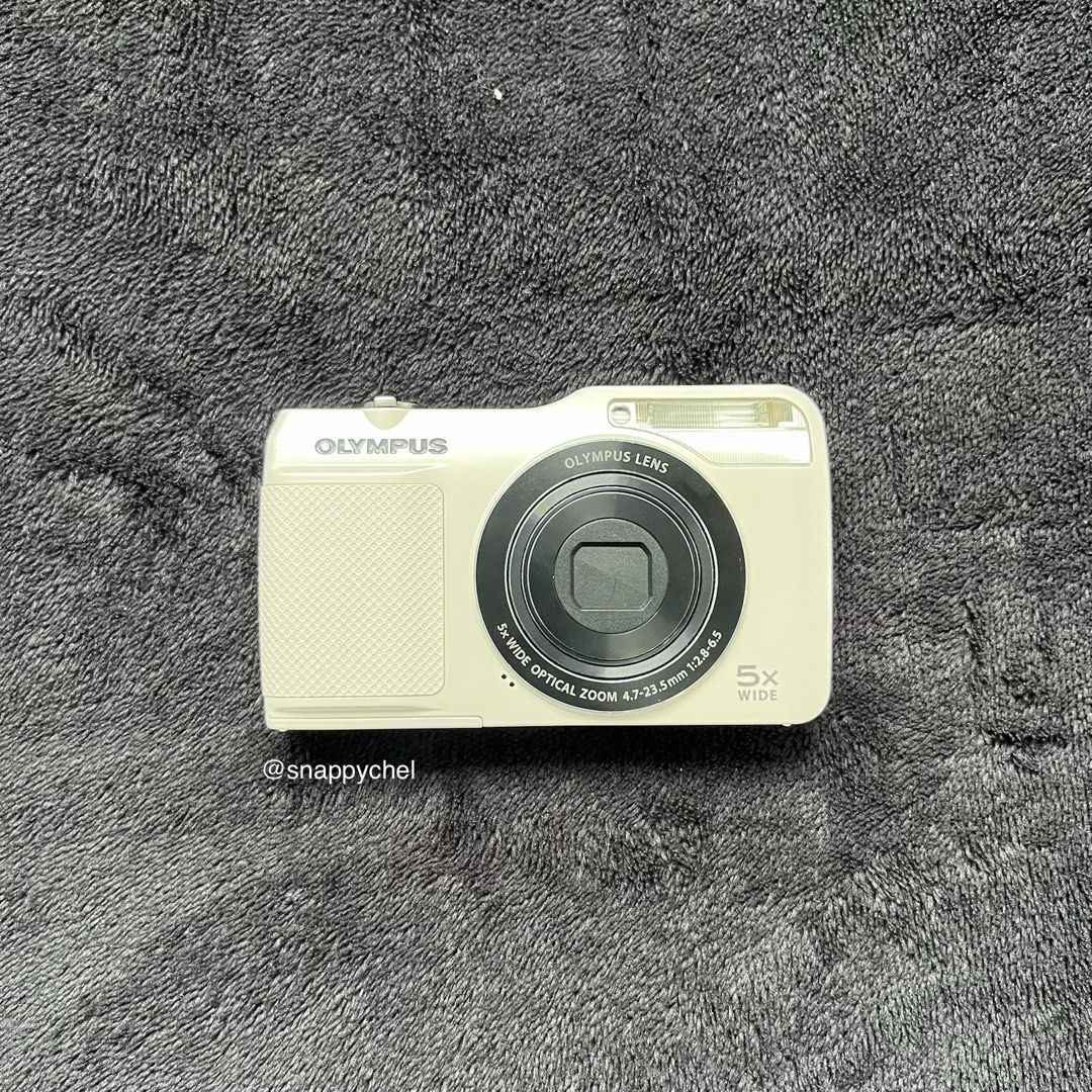 Olympus VG-170 (Category: Cameras) located in Manila. Submitted by snappychel_since2026 (Listing ID 1470903931, Image 2). Description: Olympus VG-170 Pre-Owned Used like new ✨ 🏷️ 6499 INCLUSION: ⭐️Orig Battery ⭐️SD card ⭐️Universal Charger * Sensor & Image Quality: 14.0-megapixel 1/2.3-inch CCD sensor * Lens: 5x optical zoom (26–130mm 35mm equivalent), aperture f/2.8 (wide) to f/6.5 (tele) * Digital Zoom: 4x digital zoom * ISO Range: ISO 80 – 16