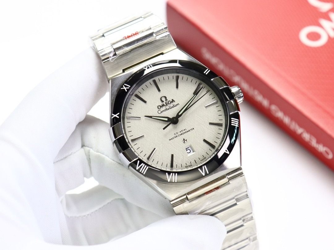Omega Constellation Co-Axial Master Chronometer Watch(from CN) (Category: Luxury Watches) located in Manila. Submitted by brightflower-b4bd7d (Listing ID 1470833354, Image 2). Description: [Comes with complete packaging] Starry Eternal Constellation Watch Fifth Generation Constellation Series! 41MM watch in size! Fully automatic imported 2813/mechanical movement, Constellation series men's mechanical wristwatch, 【 Movement 】 Imported 8215 movemen