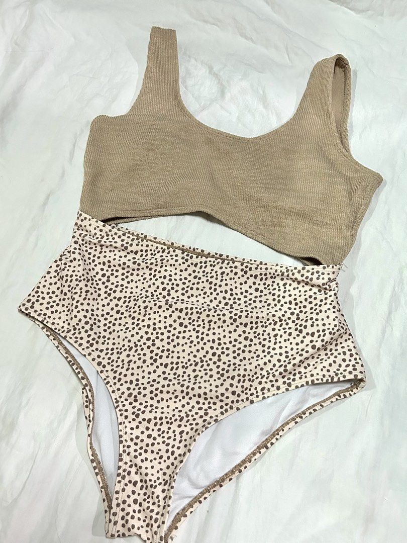 One-piece bikini ribbed tan top leopard bottom (Category: Bikinis & Swimsuits) located in Muntinlupa City. Submitted by _gudstuff (Listing ID 1470888425, Image 1). Description: - Solid ribbed tan scoop-neck top with comfortable wide straps - Condition: Worn once - Fits M to L.