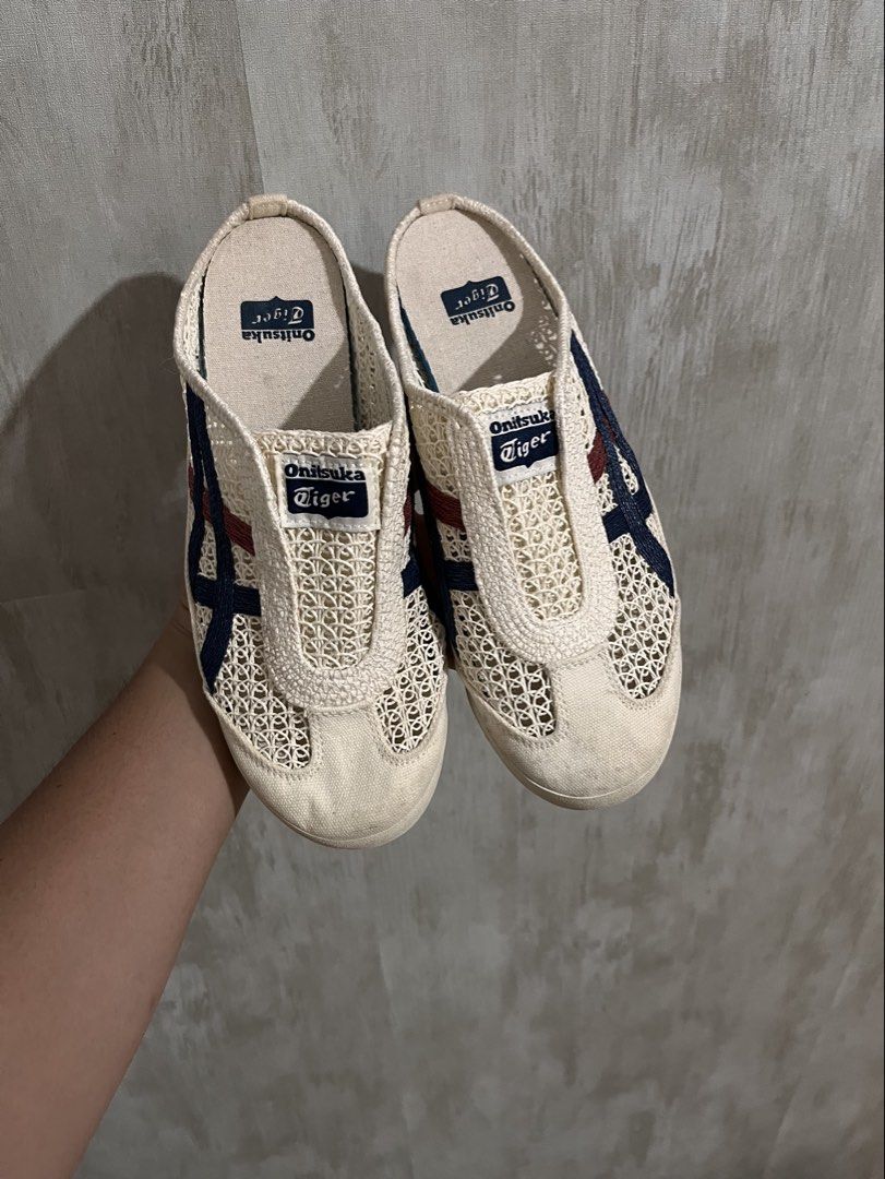 ONITSUKA MEXICO 66 SABOT (Category: Sneakers) located in Gingoog City. Submitted by zoronatics23 (Listing ID 1470688904, Image 2). Description: ONITSUKA SABOT GOOD AS NEW 5us / 37.5 euro / 23.5 cm MINDANAO LOC.