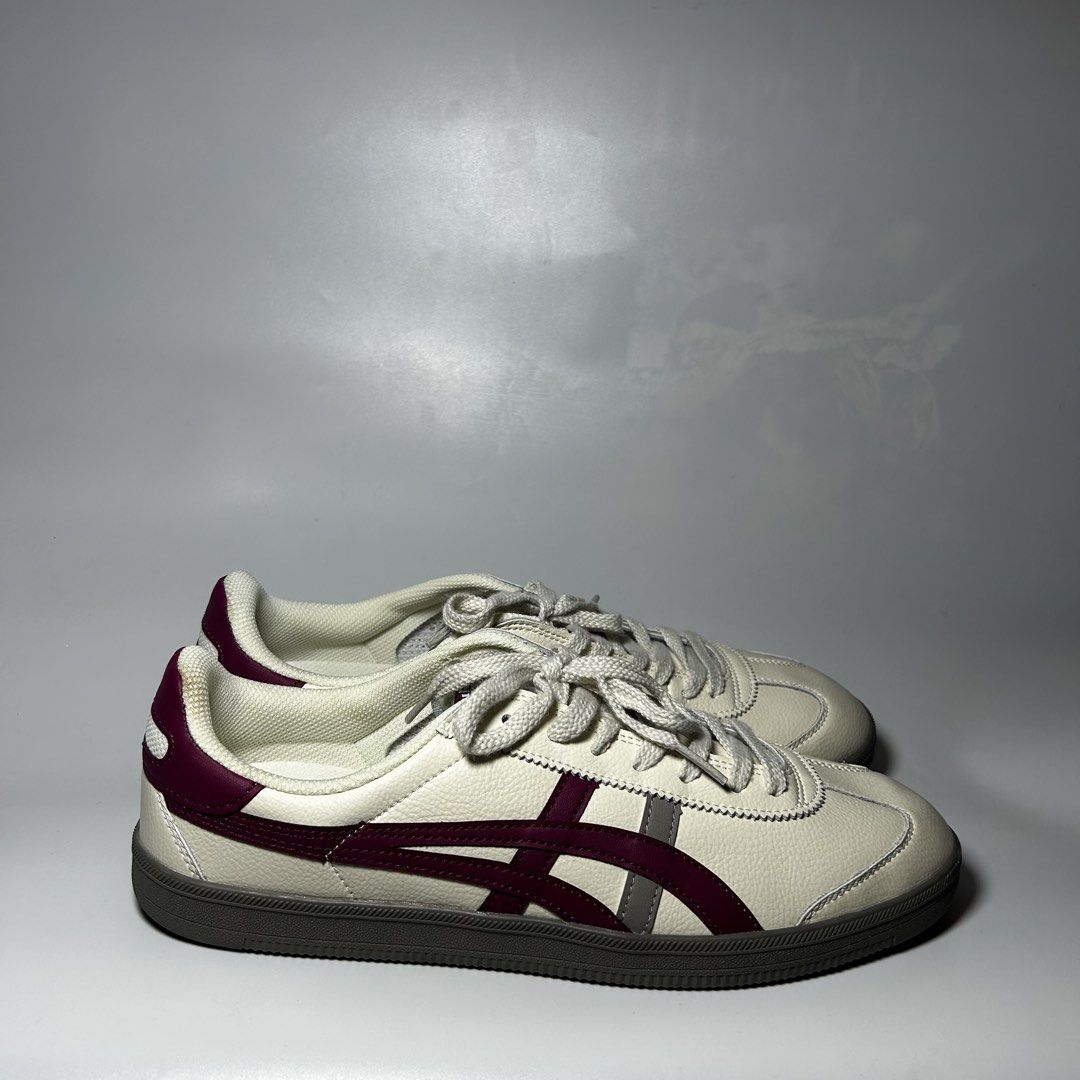 Onitsuka tiger (Category: Sneakers) located in Iloilo. Submitted by shapatos_12 (Listing ID 1470896939, Image 1). Description: .