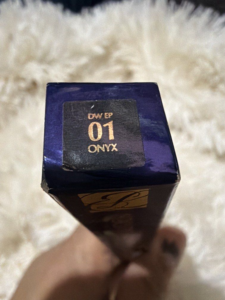 ONYX Waterproof Gel Eye Pencil (Category: Makeup) located in Pugo. Submitted by caztraine (Listing ID 1470768487, Image 2). Description: .