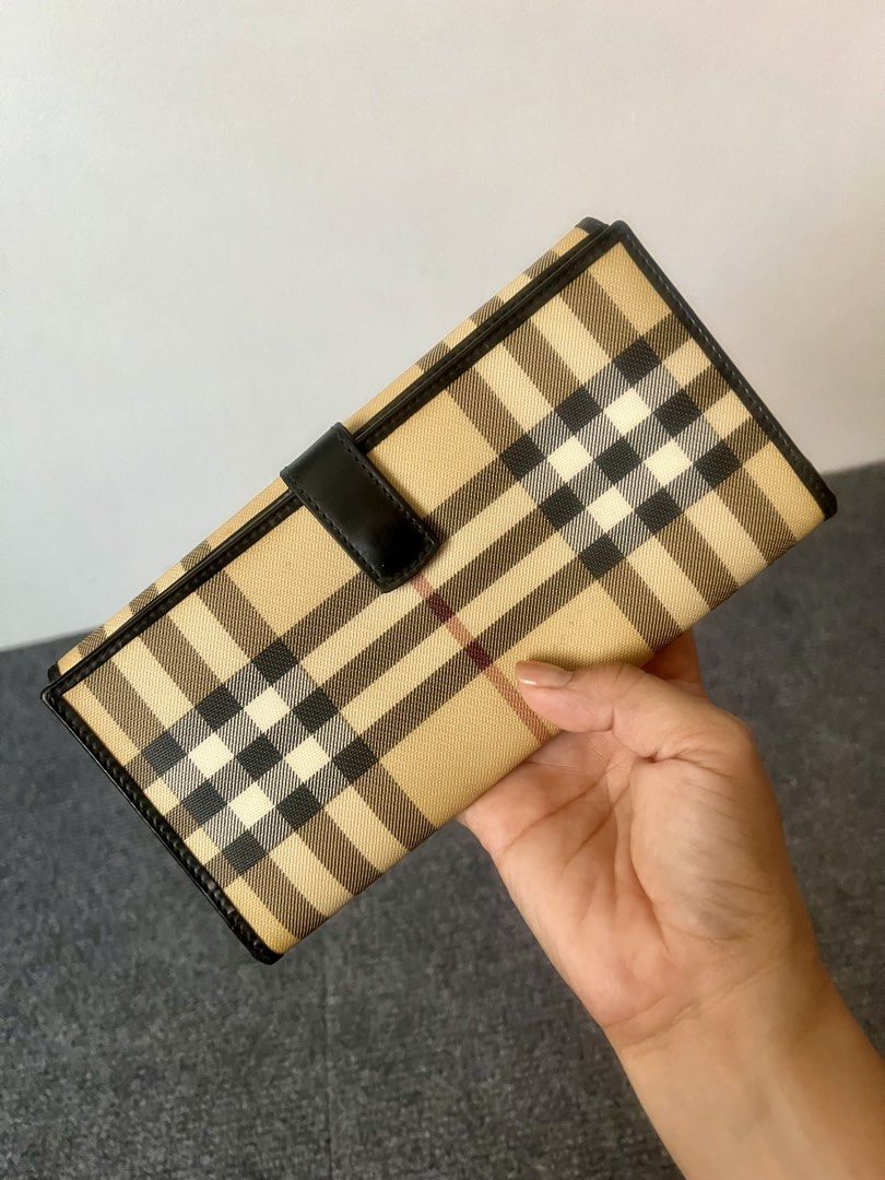 ORIG BURBERRY (Category: Luxury Bags & Wallets) located in Cavite. Submitted by _jennprelovedselections_ (Listing ID 1470823543, Image 2). Description: Mine Now Pay Today! Free SF!😍 Mode of Payment: GCASH x Security Bank transfer only! REMINDER PRELOVED PO BAWAL SA MASELAN PLSSS!☺️ EXPECT SIGN OF USAGE DAHIL PRELOVED PO! POSTED DETAILED PICS NO ASKING MORE PICTURES..