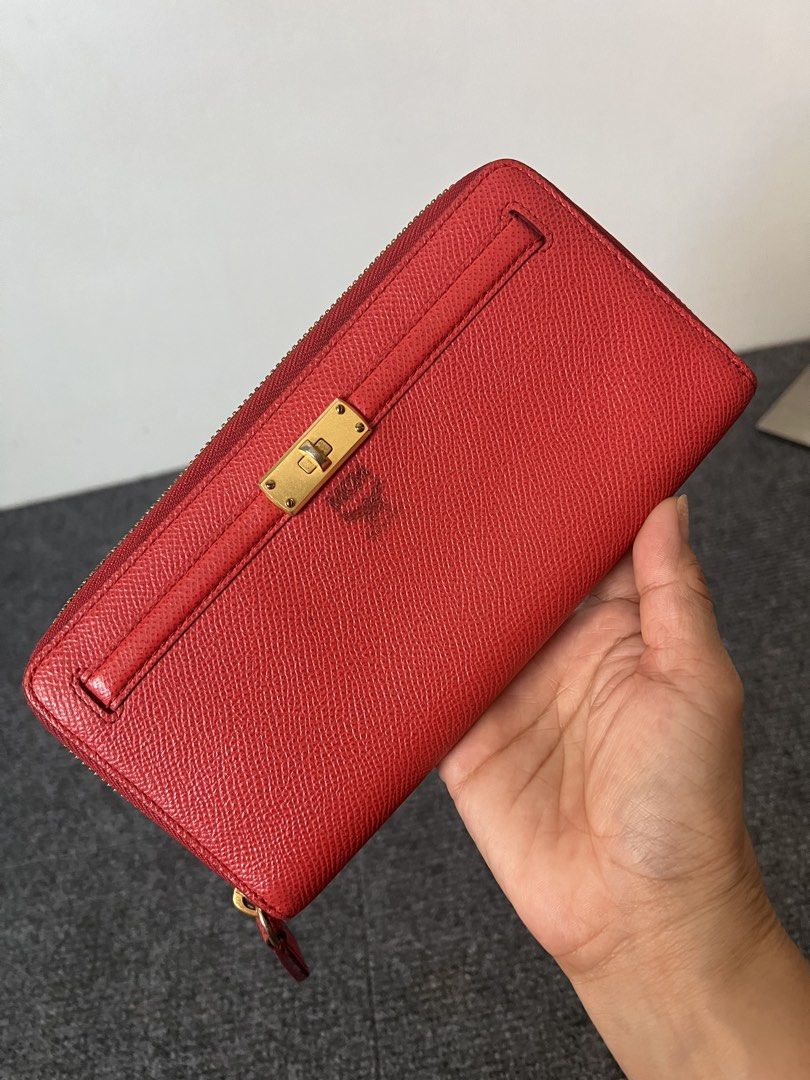 ORIG MCM (Category: Luxury Bags & Wallets) located in Cavite. Submitted by _jennprelovedselections_ (Listing ID 1470818413, Image 2). Description: Gandaa color as in! Mine Now Pay Today! Free SF!😍 Mode of Payment: GCASH x Security Bank transfer only! REMINDER PRELOVED PO BAWAL SA MASELAN PLSSS!☺️ EXPECT SIGN OF USAGE DAHIL PRELOVED PO! POSTED DETAILED PICS NO ASKING MORE PICTURES..