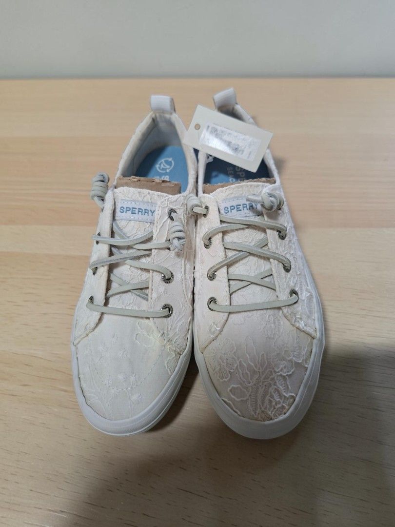 ORIG SPERRY CREST VIBE PLATFORM SNEAKERS (Category: Sneakers) located in Las Pinas. Submitted by annachiaonair2037 (Listing ID 1470772215, Image 2). Description: ORIG SPERRY CREST VIBE PLATFORM SNEAKERS BOUGHT FROM OUTLET IMPULSE BUYING NOT WORN SIZE 7.5 with Box SO PRETTY RFS: CHANGED MY MIND😀 NO LOW BALLERS, NSA 3500 PA SA STORE TO Disclaimer: I am not affiliated with, associated with, or authorized by any of the brands featured posted. Any me