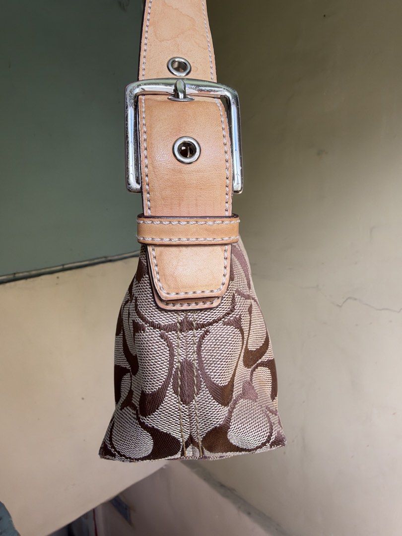Orig vintage coach kili (Category: Shoulder Bags) located in Cagayan de Oro. Submitted by negosyantesibengineer (Listing ID 1470799808, Image 3). Description: .