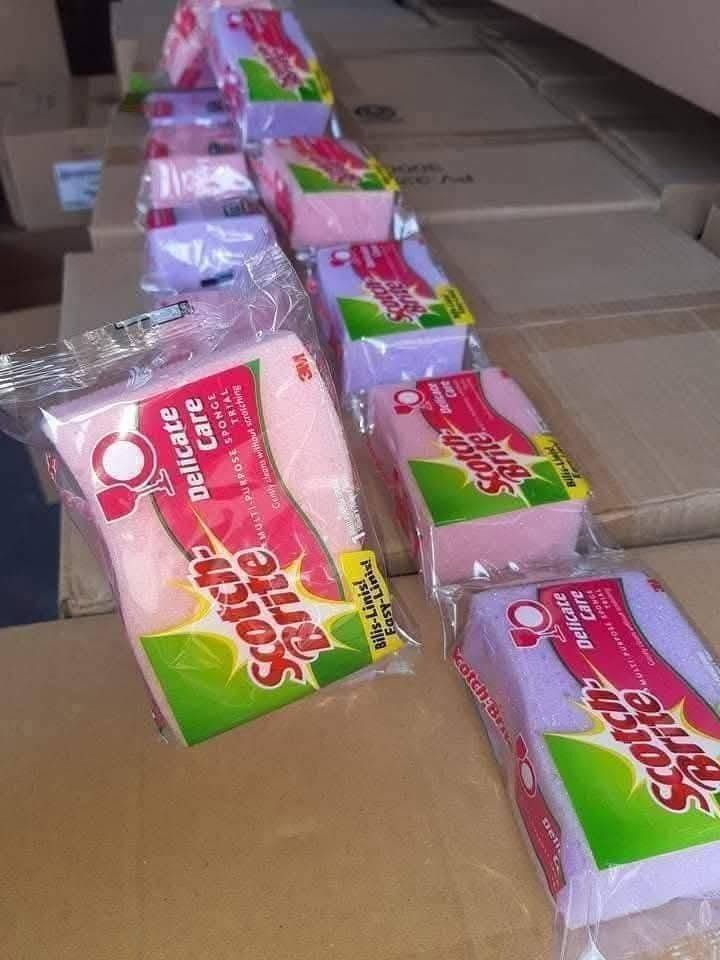 original 3M sponge delicate care (Category: Cleaning Tools & Supplies) located in Muntinlupa City. Submitted by everythingunderthesun05 (Listing ID 1470799313, Image 3). Description: Onhand 30boxes take all price at P300.00 location: Putatan Muntinlupa.