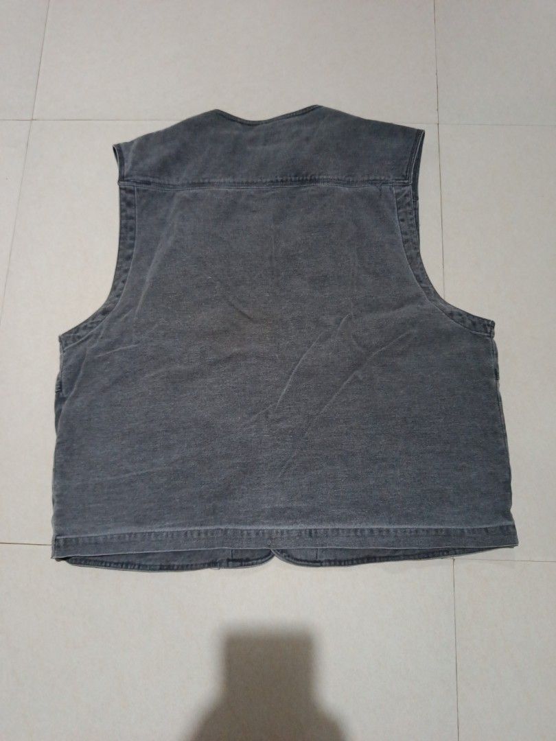 Original Biostatin Vest 🔥 (Category: Activewear) located in San Fernando. Submitted by raph16 (Listing ID 1470822903, Image 2). Description: ~ Gudsss pang porma and maganda sa personal 👀🔥 ~ If u have questions, kindly pm mee 🙏.