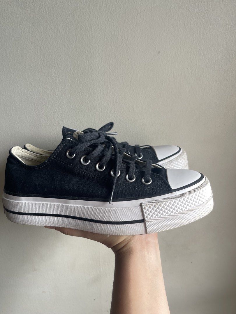 Original Converse Platform Shoes (Category: Sneakers) located in Paranaque City. Submitted by peaches_and_mint (Listing ID 1470780646, Image 2). Description: All Star Converse Platform Shoes Personal Preloved Used seldomly Size US7 RFS: Decluttering .