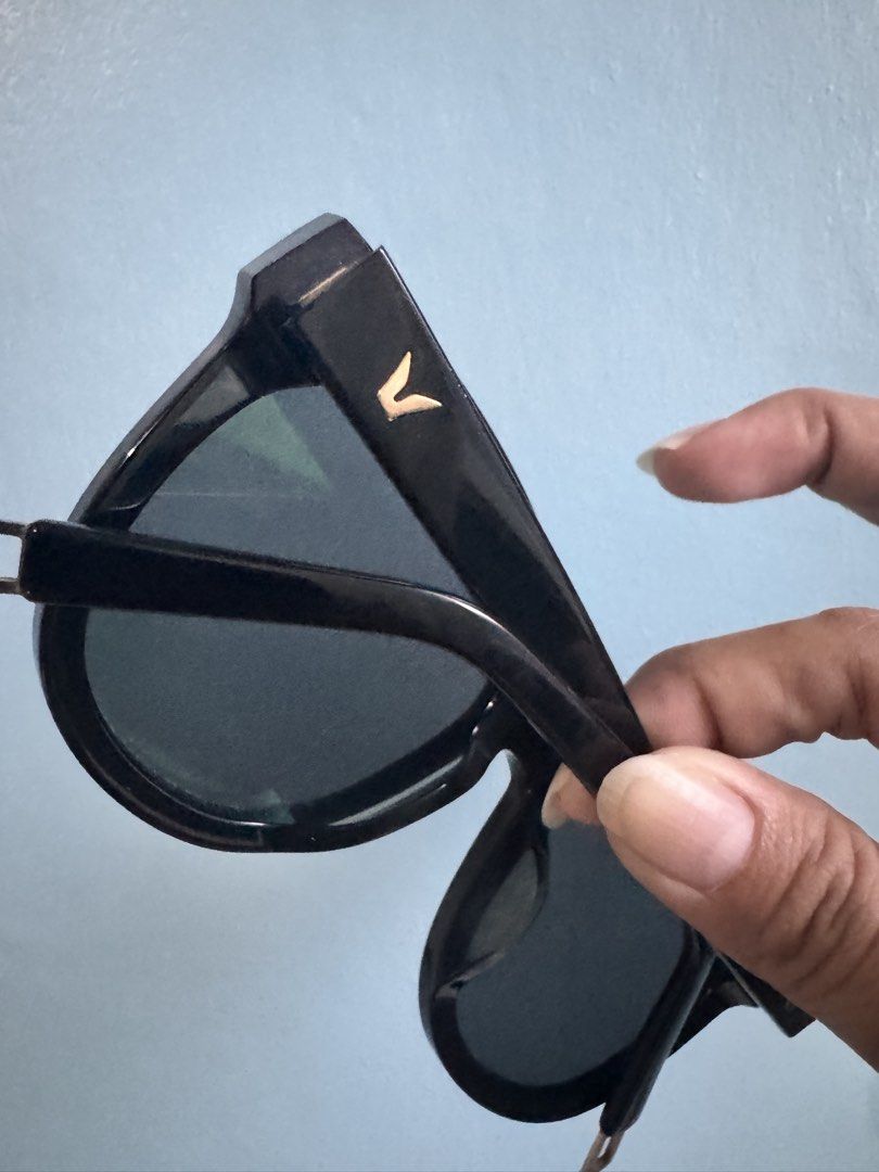 Original Gentle Monster Eyewear (Category: Sunglasses & Eyewear) located in Dumaguete. Submitted by dayvi143 (Listing ID 1470834696, Image 3). Description: Preloved eyewear With signs of use but still in good condition From S.Korea originally 15k .