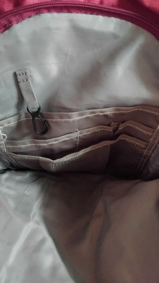 ORIGINAL HIGH SIERRA BACKPACK (Category: Backpacks) located in Iloilo. Submitted by ayinscloset (Listing ID 1470786545, Image 3). Description: 🎒 ORIGINAL HIGH SIERRA BACKPACK FOR SALE Price: ₱1,500 (Negotiable) Condition: Excellent Preloved Condition (9/10) - 100% Original High Sierra - Used only 3 times - Purchased 7 years ago but rarely used - Original color is still intact with no fading - Note: The color may appear different in the photos du