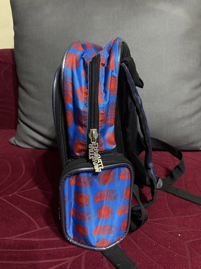 Original STAR WARS BACKPACK with lots of compartments (Category: Babies & Kids Fashion) located in Manila. Submitted by christines51439 (Listing ID 1470834264, Image 3). Description: .