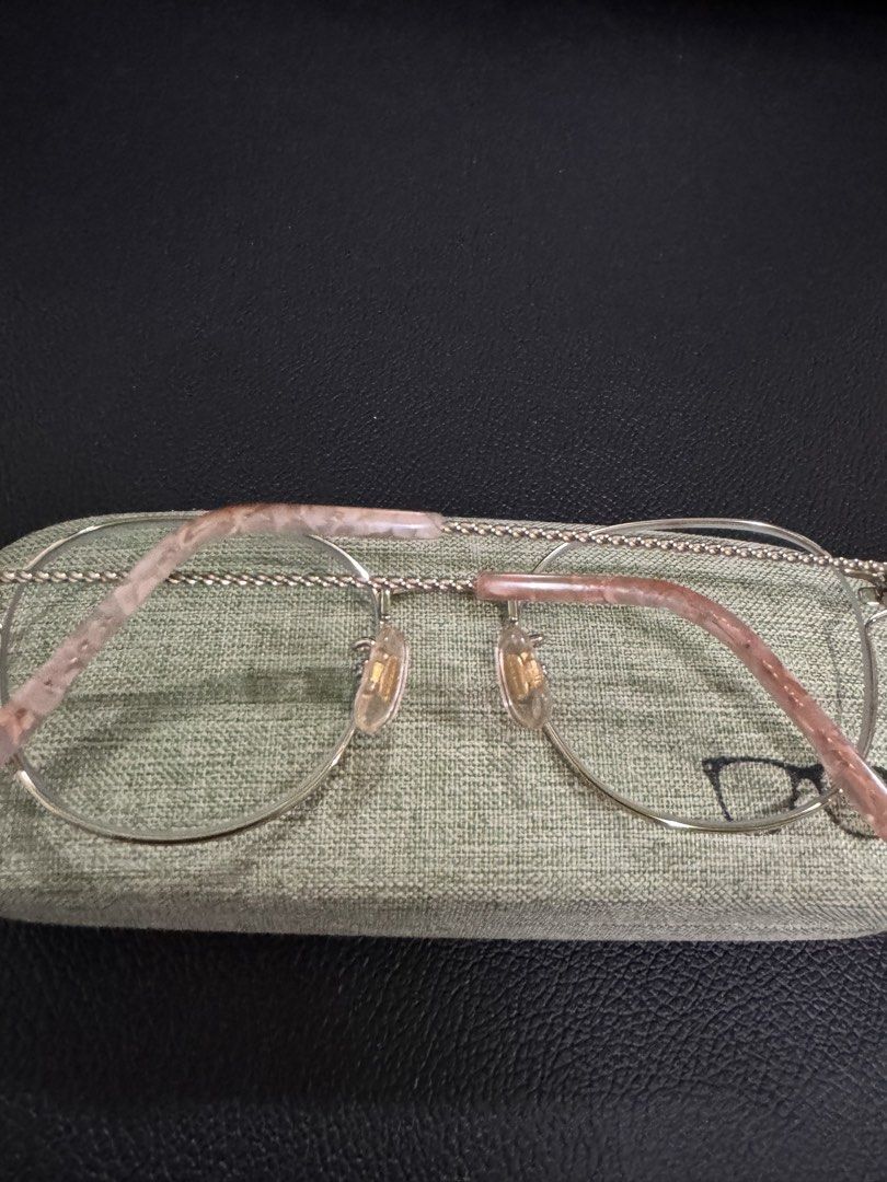 OWNDAYS Rose gold round optical glasses with case (Category: Sunglasses & Eyewear) located in Quezon City. Submitted by saynic (Listing ID 1470860579, Image 2). Description: RFS: Bought new one for different style. Im near sighted, the measurements are along these figures. Left Nearsighted 100 Left Astigmatism 75 Right Nearsighted 75 Right Astigmatism 25.