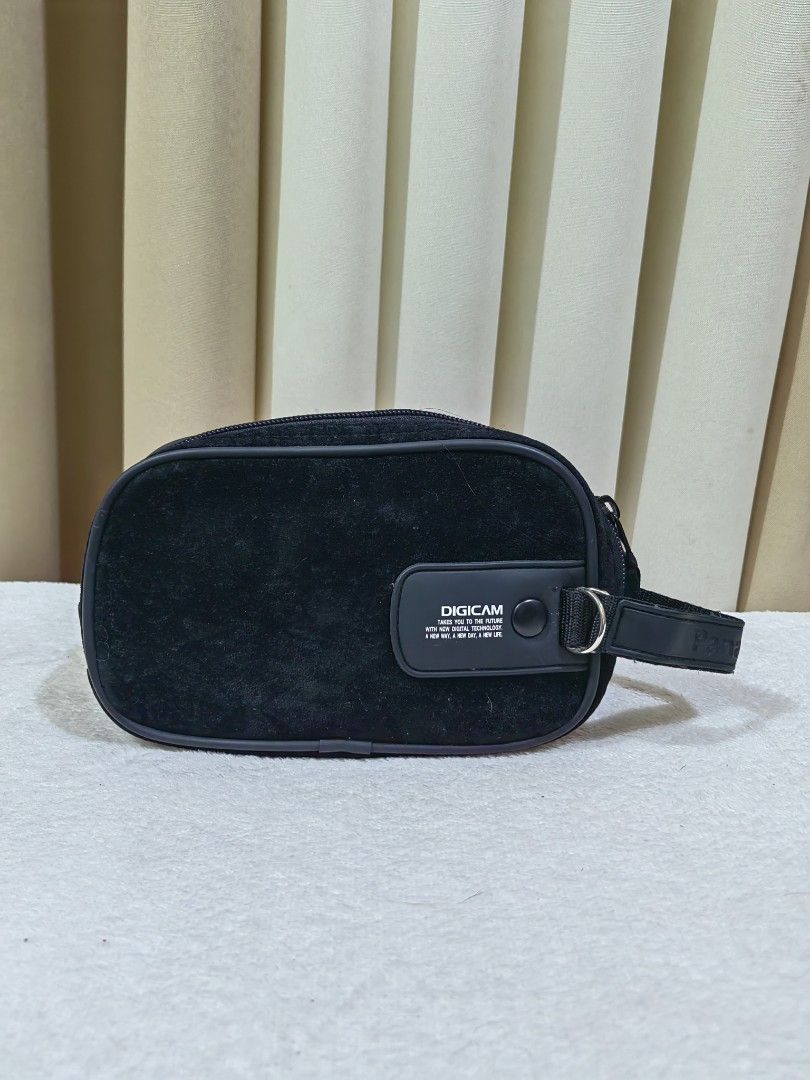 Panasonic Digicam Black Pouch Camera Bag (Category: Camera Bags & Carriers) located in Makati City. Submitted by prelovedtreatedwithlove (Listing ID 1470875105, Image 2). Description: - Authentic Panasonic black digicam pouch - Compact size with a soft, velvety exterior - Ideal for small digital cameras, memory cards, or daily accessories No issue .