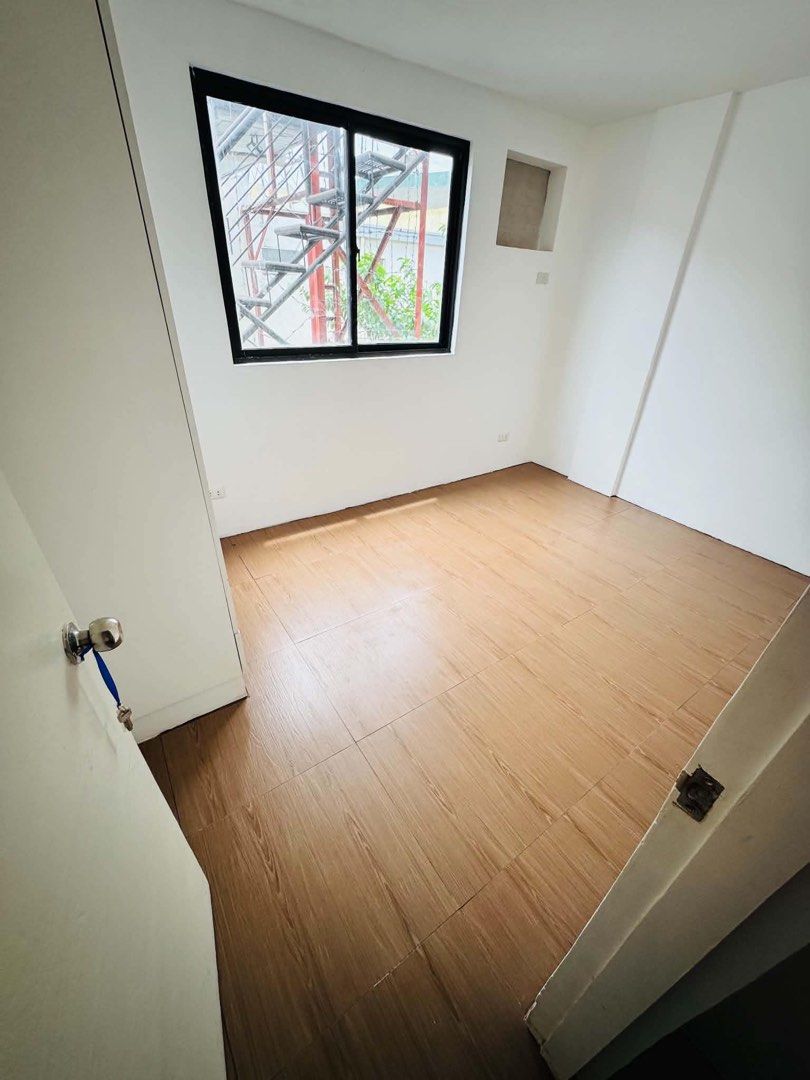 Paranaque House for Sale (Category: House & Lot) located in Mandaluyong City. Submitted by apm.property (Listing ID 1470802252, Image 2). Description: RUSH! Pasalo! House & Lot for Sale! Better Living Subdivision, Brgy. Don Bosco, Paranaque City (along Dona Soledad) 2 storey house with roof deck (provision for 3rd flr) 80 sqm in a triplex house, with parking space (kasya ang SUV & 2 motorcycle) 3 bedrooms & 1 bathroom - 2nd flr 1 small room & 1 b