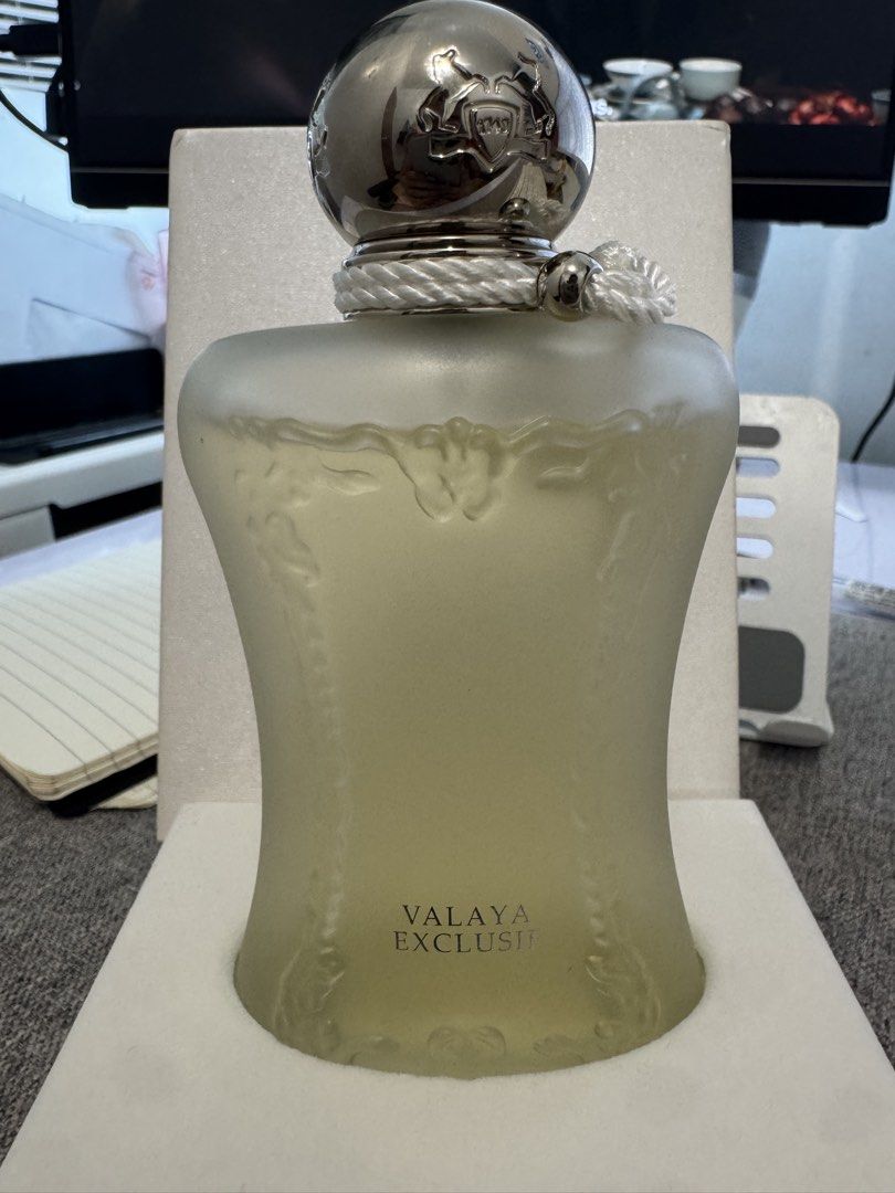 Parfums de Marly Valaya Exclusif Parfum 75ml (Category: Fragrance & Deodorants) located in Marikina City. Submitted by potchayy (Listing ID 1470881326, Image 2). Description: Parfums de Marly Valaya Exclusif parfum bottle in 75ml / 2.5 fl.oz size. Frosted glass bottle with decorative cap and white braided cord detail around the neck. Batch number 505663A stamped on the bottom and matching box. Includes the original textured outer box with batch c