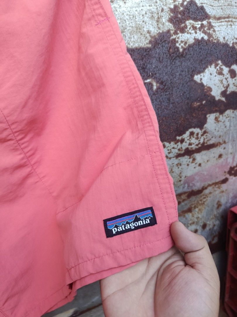 PATAGONIA (Category: Shorts) located in Iloilo. Submitted by _lemornosnas02 (Listing ID 1470827179, Image 3). Description: Patagonia Men's Baggies Shorts in a coral or pinkish-red shade size large dimes 16x19 plus ship via lbc location iloilo.