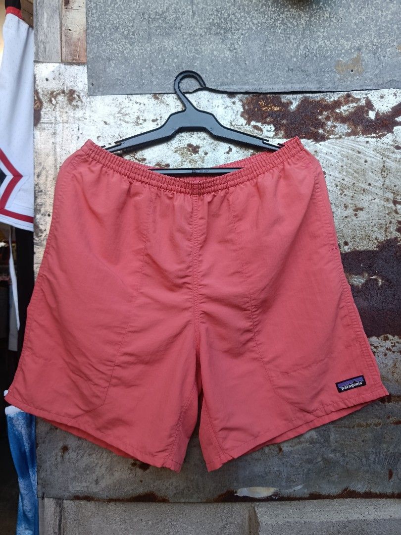 PATAGONIA (Category: Shorts) located in Iloilo. Submitted by _lemornosnas02 (Listing ID 1470827179, Image 1). Description: Patagonia Men's Baggies Shorts in a coral or pinkish-red shade size large dimes 16x19 plus ship via lbc location iloilo.