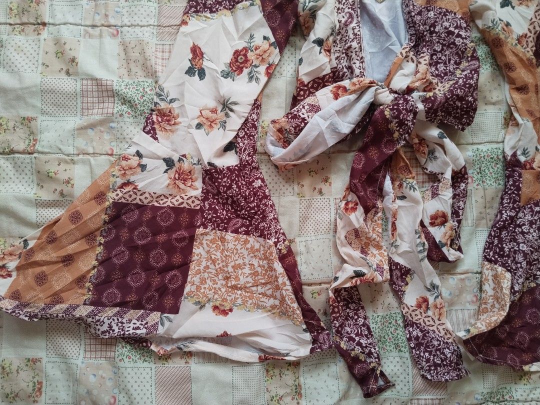 Patchwork Bell Sleeve wraptop (Category: Coats, Jackets and Outerwear) located in Cebu City. Submitted by thrift_with_anjel (Listing ID 1470857633, Image 2). Description: ❀.ೃ࿔Patchwork Bell sleeve wraptop❀.ೃ࿔* 🌹Brand: attar'd state 🥀with flaw (check last slide) idk if flaw bayan 🌸Bust: S-M 🌷Mine: 580(AU).