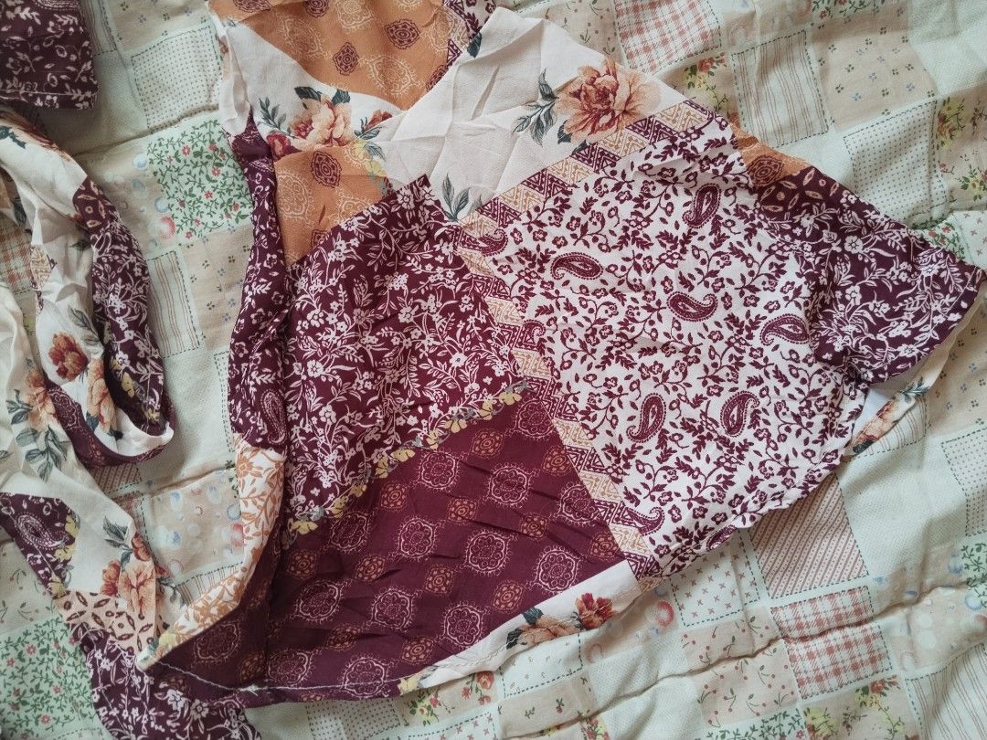Patchwork Bell Sleeve wraptop (Category: Coats, Jackets and Outerwear) located in Cebu City. Submitted by thrift_with_anjel (Listing ID 1470857633, Image 3). Description: ❀.ೃ࿔Patchwork Bell sleeve wraptop❀.ೃ࿔* 🌹Brand: attar'd state 🥀with flaw (check last slide) idk if flaw bayan 🌸Bust: S-M 🌷Mine: 580(AU).