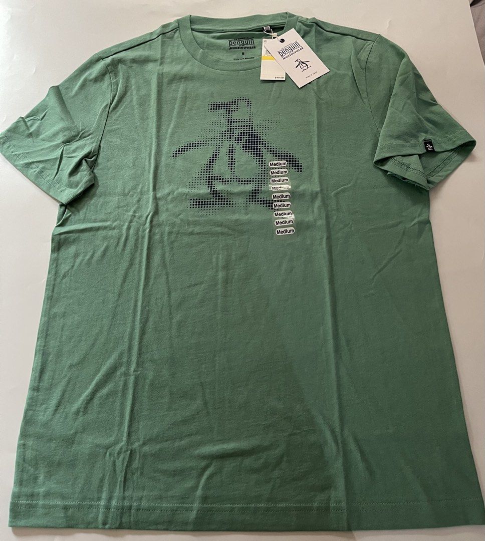 Penguin Crew neck Shirt (Category: Tshirts & Polo Shirts ) located in Santa Rosa. Submitted by ninaparis (Listing ID 1470843975, Image 3). Description: Original Penguin by Munsingwear men’s Crew-neck graphic t-shirt in green colorway.