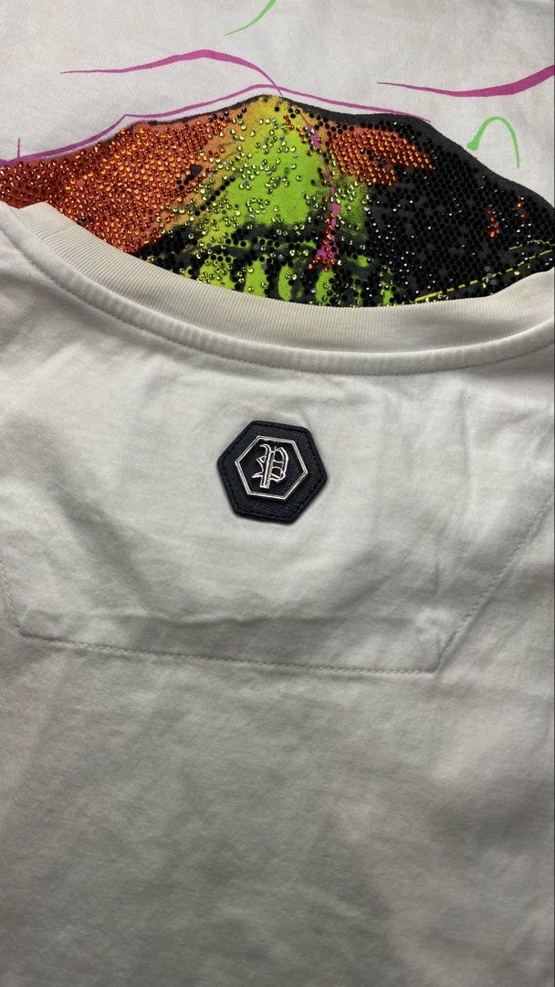 PHILIPP PLEIN SKULL TEE (Category: Tshirts & Polo Shirts ) located in Caloocan City. Submitted by curatedgoods.ph (Listing ID 1470922434, Image 3). Description: .