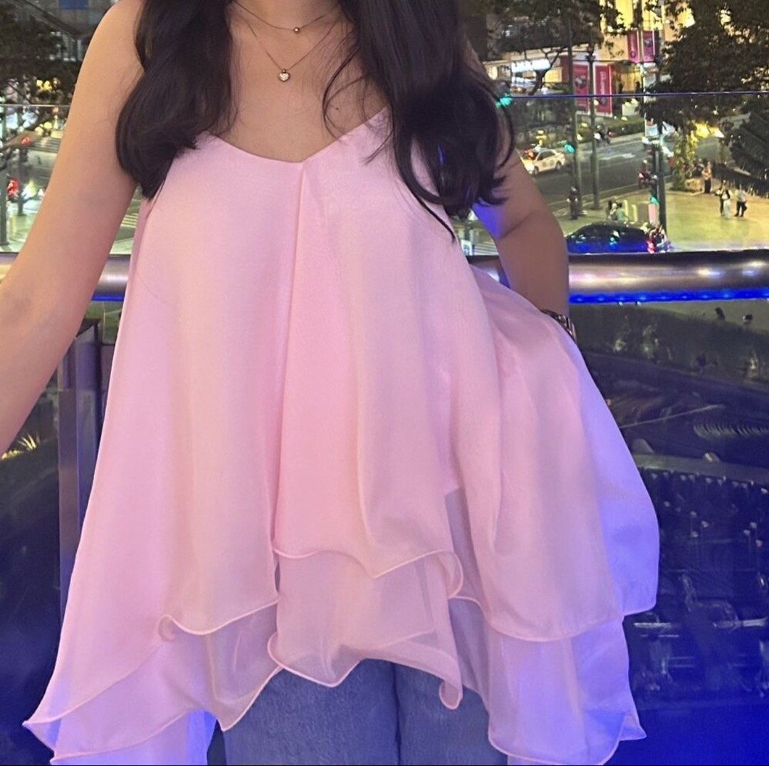 Pastel Pink Coquette Top (Category: Sleeveless) located in Malolos. Submitted by xoxoche_n (Listing ID 1470814640, Image 2). Description: Super nice!!! 💓 This is brand new, never worn! Fits xs-medium 2nd photo for inspo only; photo not mine.